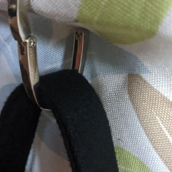 Handbag Hanger, Bag Charm, Cute And Useful, Keep Your Bag Off The Floor - Picture 6 of 8